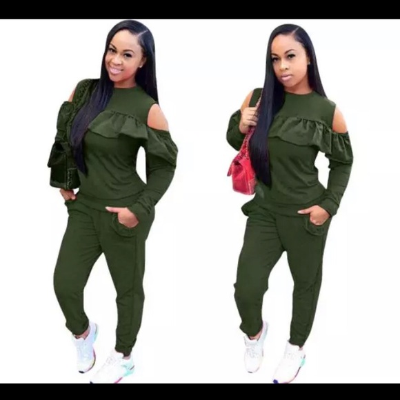 Two Piece Jogging Set - Picture 3 of 4